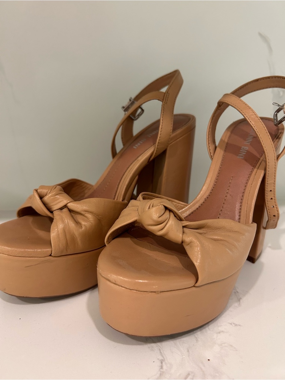 Gianni Bini Tan Knot-Front Platform Block Heel Sandals